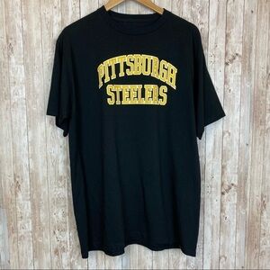 NFL Team Apparel Pittsburg Steelers Short Sleeve Shirt Size Large